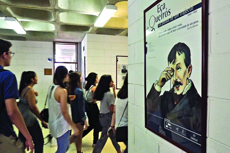 Mudança consta no documento Aprendizagens Essenciais: objetivo é pôr alunos a ler mais obras dos principais autores