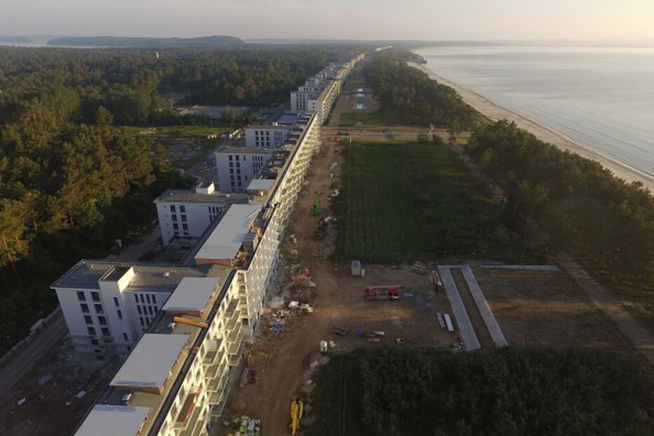 Imagens do hotel antes dos arranjos e reconstruções 