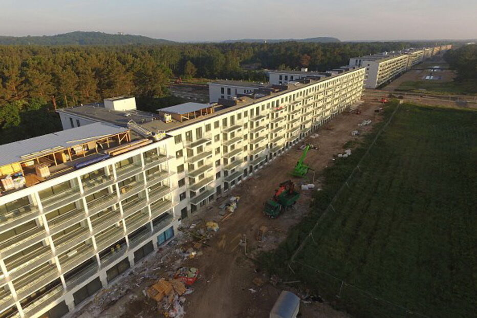 Imagens do hotel antes dos arranjos e reconstruções 