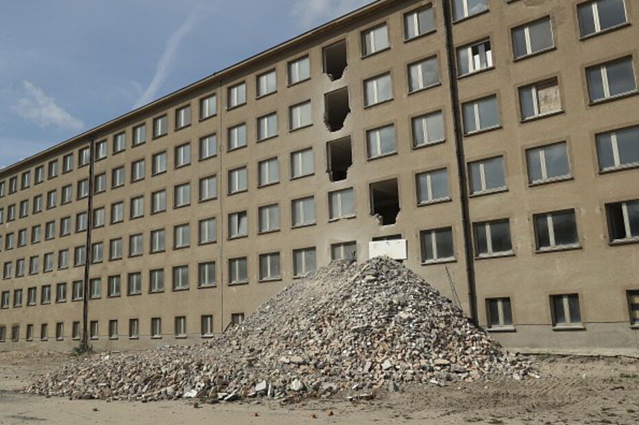 Imagens do hotel antes dos arranjos e reconstruções 