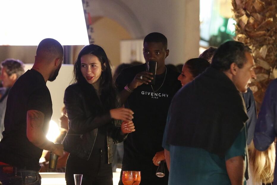 William Carvalho em discoteca de Vilamoura