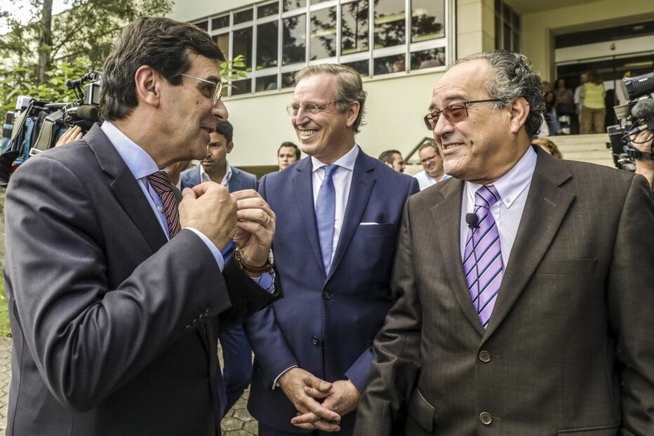 Cirurgião Manuel Antunes deu a sua última aula e foi homenageado