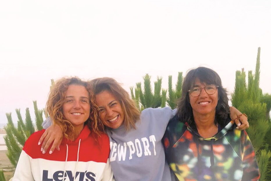 Futuras mamãs Herédia e Sobral gozam férias no sul do País