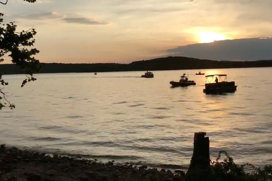 Naufrágio de barco no Missouri