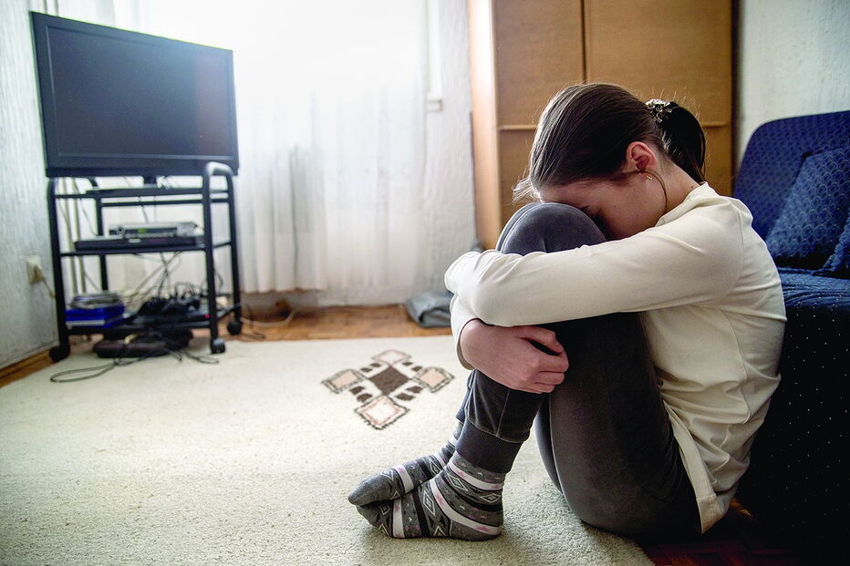 Menor vítima de abuso sexual (simulação) 