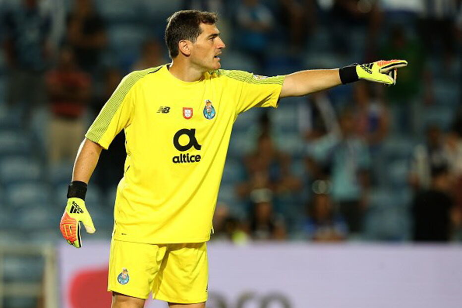 Karius volta a falhar e Casillas tenta apaziguar a polémica