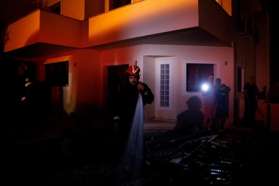 Graves incêndios matam na Grécia