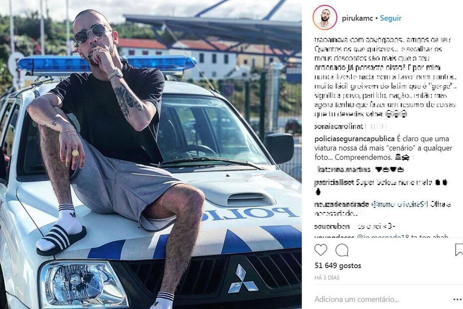 Piruka senta-se em carro da polícia para foto e a PSP reage