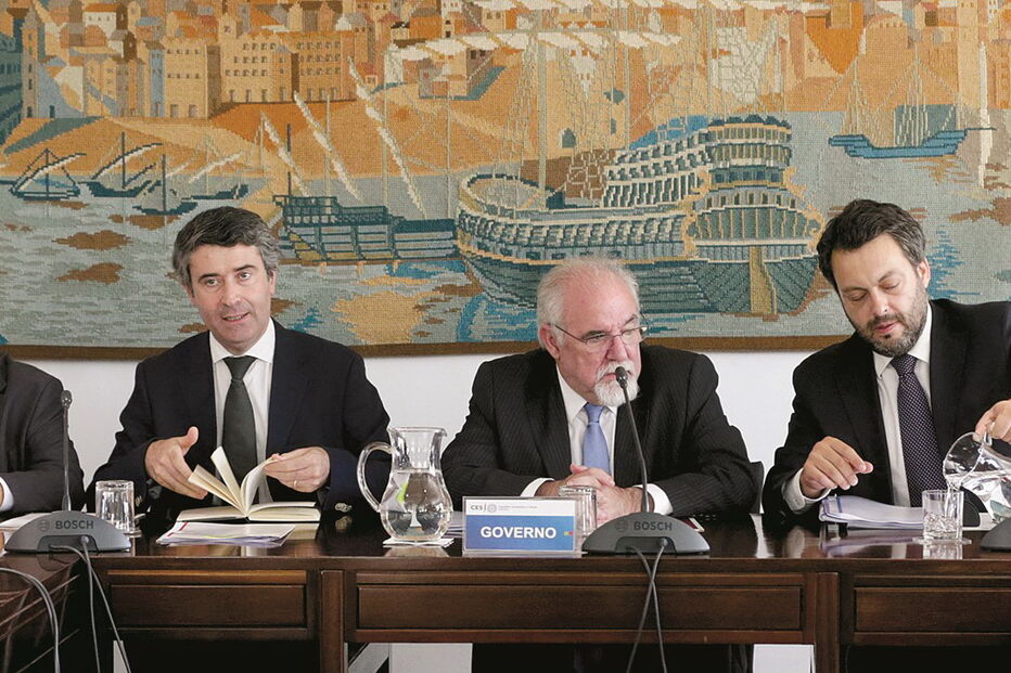 Vieira da Silva (ao centro