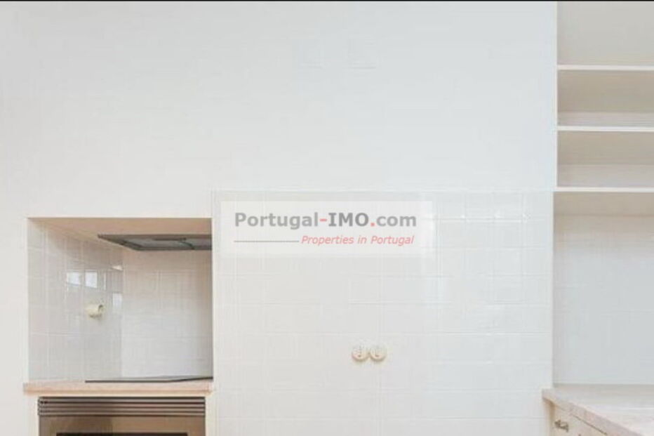 O prédio de Ricardo Robles em Alfama