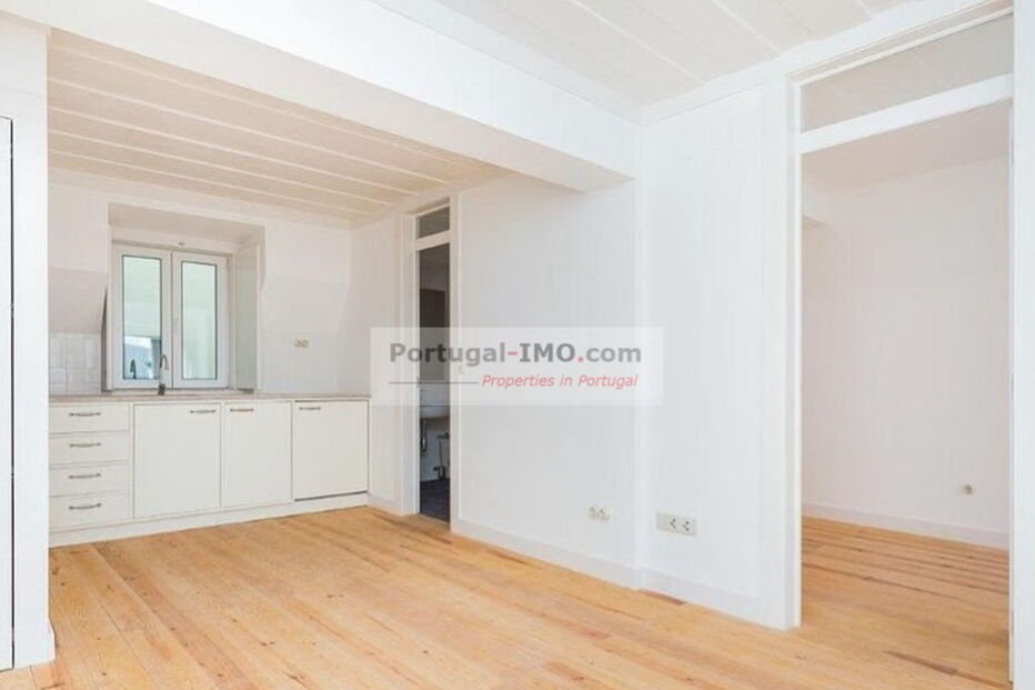 O prédio de Ricardo Robles em Alfama