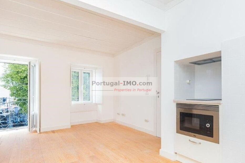 O prédio de Ricardo Robles em Alfama