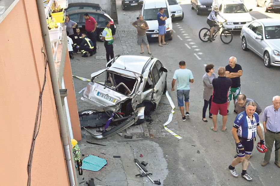 Acidente mortal na EN1