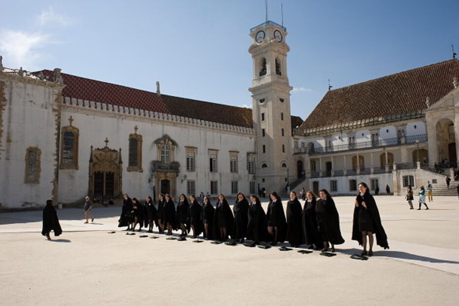 Estudantes trajados na Universidade de Coimbra