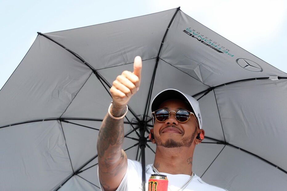 Lewis Hamilton vence na Hungria e reforça liderança do Mundial de Fórmula 1