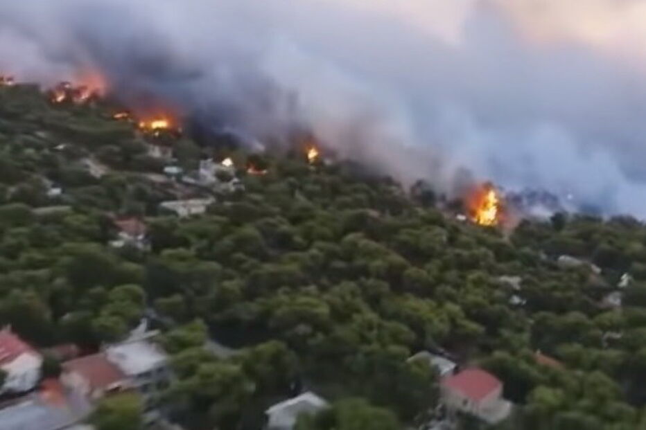 Incêndios matam na Grécia