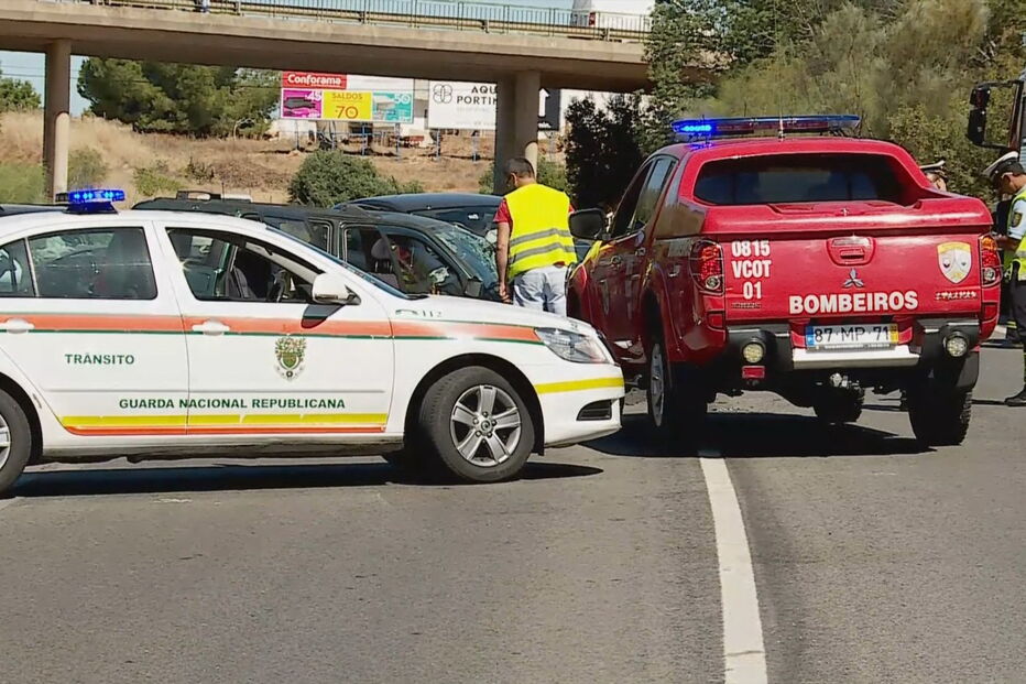 Acidente na EN125 faz um morto e oito feridos em Lagoa, no Algarve