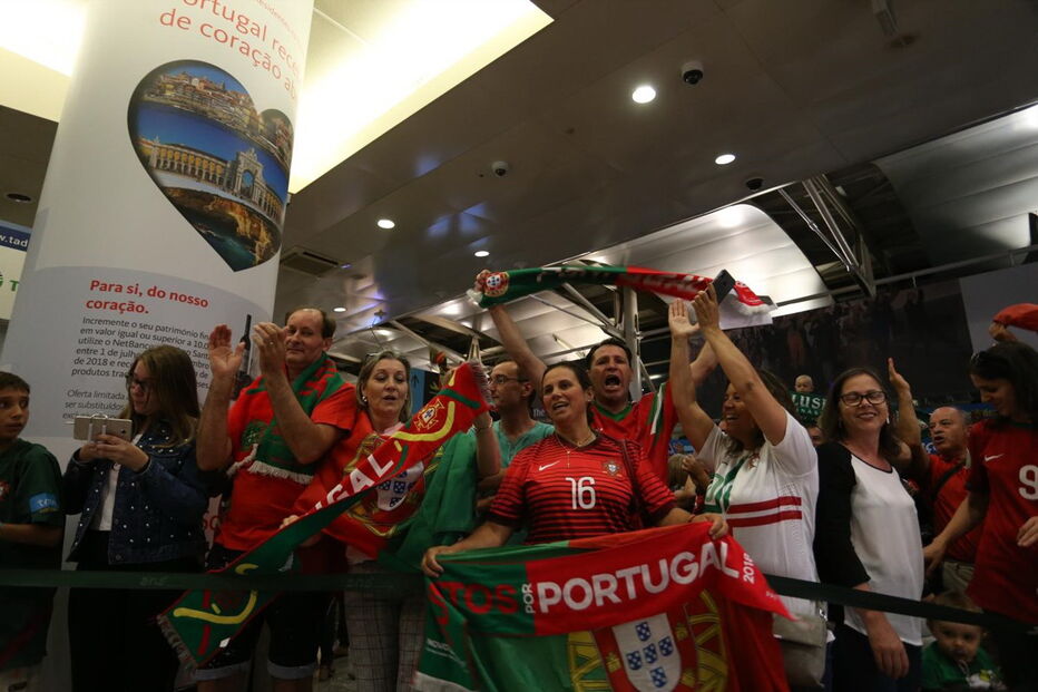 Adeptos recebem campeões da Europa de sub-19 