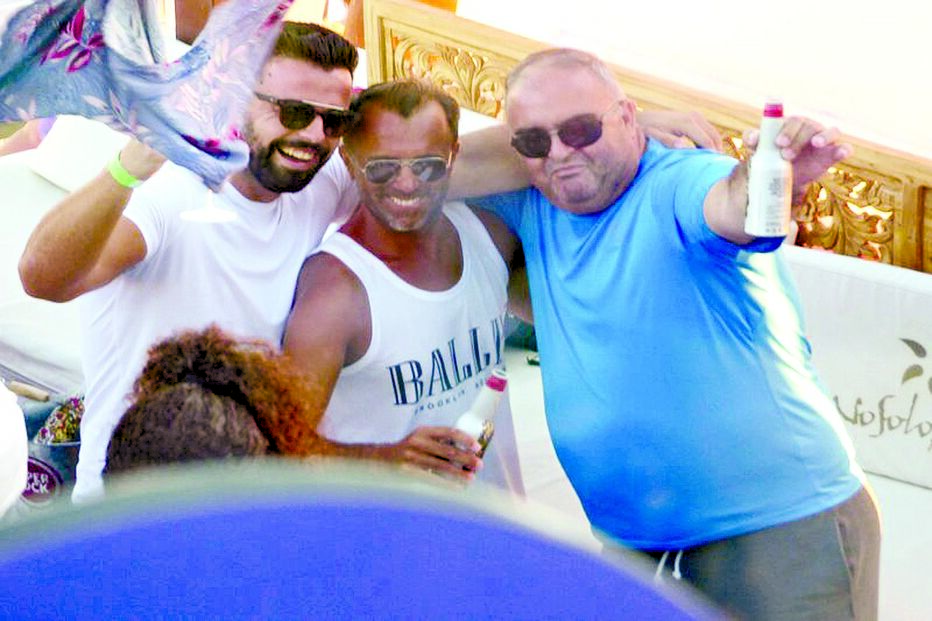 Ex-cunhado de CR7 e namorado de Dolores divertem-se