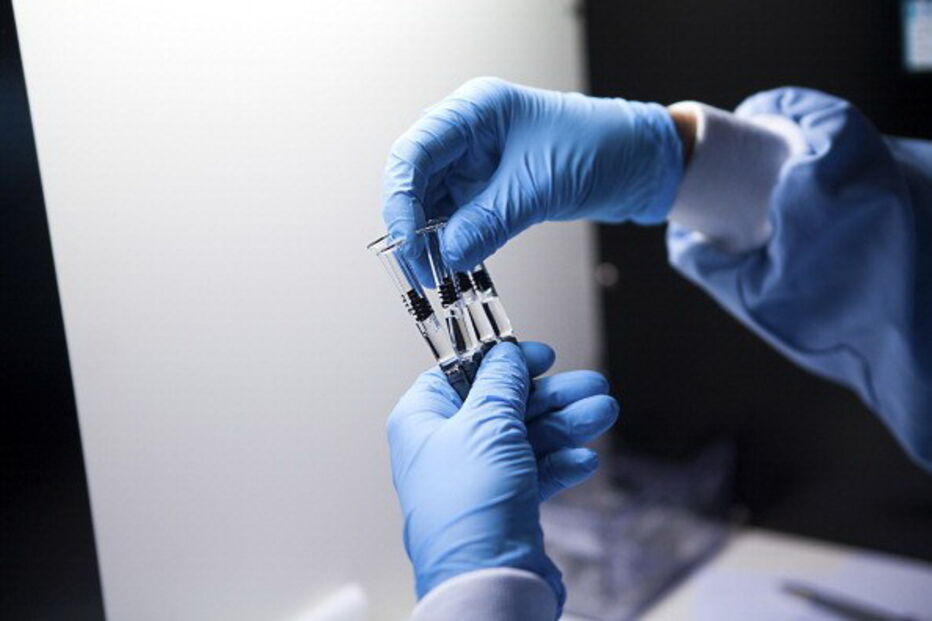 Indústria farmacêutica lidera o ranking de melhores salários em início de carreira