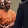 Vídeo mostra assassino americano a transportar corpos da mulher e filhas