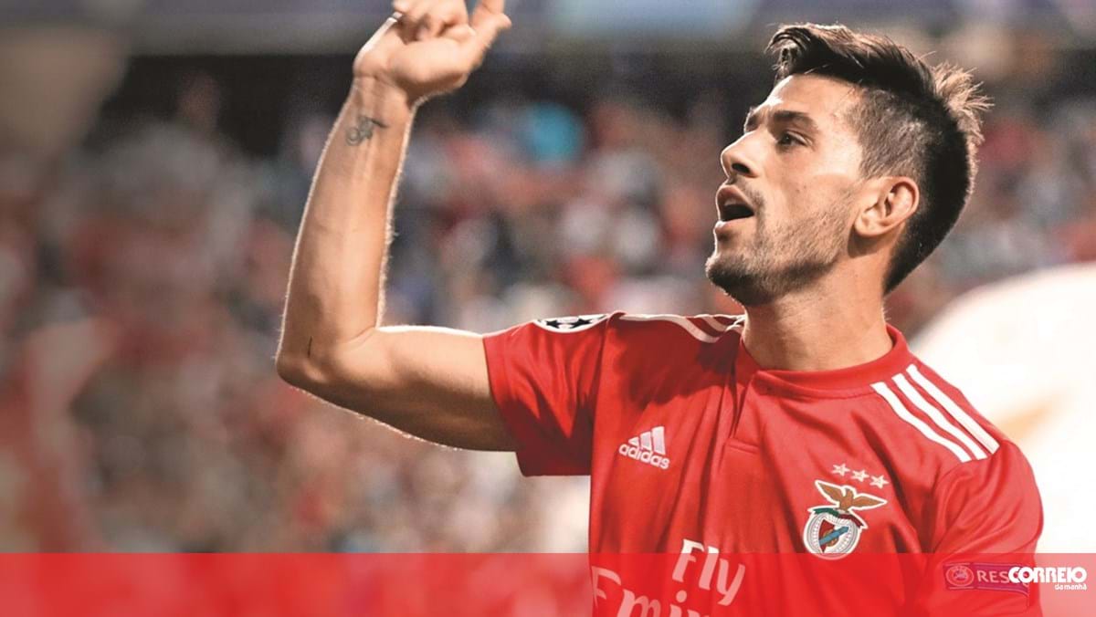 André Silva lesiona-se e falha jogos com o Benfica para a