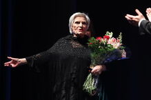 Celeste Rodrigues no seu último espétáculo, em maio de 2018