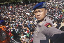 Sismo em Lombok fere milhares de pessoas e deixa rasto de destruição na Indonésia