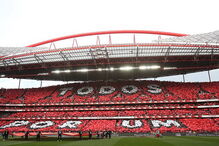 EStádio da Luz tem capacidade para receber cerca de 65.000 adeptos