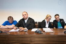 Casal condenado a prisão por vender filho a pedófilos na Internet