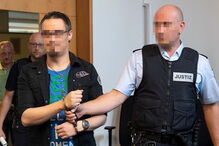 Casal condenado a prisão por vender filho a pedófilos na Internet