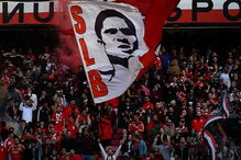 Estádio da Luz tem capacidade para receber cerca de 65.000 adeptos