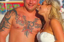 Cerimónia decorreu na praia, em Alabama