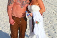 Cerimónia decorreu na praia, em Alabama