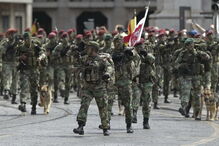 Serviço militar obrigatório esteve em vigor até setembro de 2004.