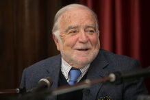 Serviço militar obrigatório esteve em vigor até setembro de 2004.