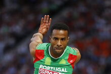 Nelson Évora é campeão europeu no triplo salto
