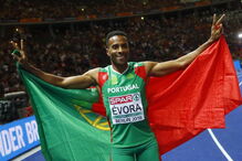 Nelson Évora é campeão europeu no triplo salto