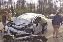 Carro onde seguiam as crianças ficou destruído numa colisão frontal, na EN334, em Mira