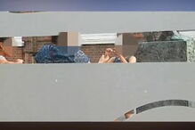 Momento foi captado do interior de um restaurante em Londres