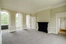 Mansão milionária vendida a rifas