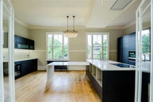 Mansão milionária vendida a rifas