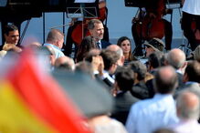 Independentistas catalães colocam faixa contra visita de Filipe VI a Barcelona