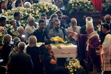 Cerimónia de homenagem às vítimas da tragédia em Génova