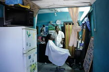 Mais de três mil pessoas vivem em bairro clandestino de Almada