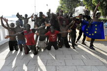 Migrantes entram de forma ilegal em Ceuta 