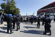Benfica defronta o Sporting no Estádio da Luz