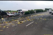 Dois camiões e carro colidem na A1 na Mealhada