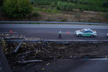 Acidente com dois camiões e vários carros na A1 na Mealhada