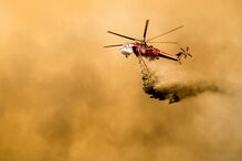 Nuvem de fumo dos incêndios, na Califórnia